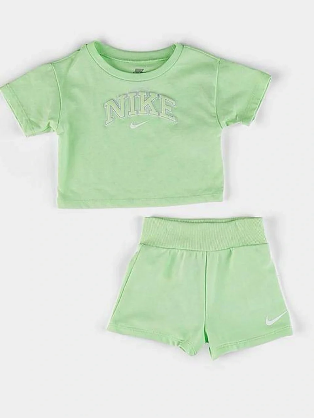 NWT Nike Toddler Girls Shirt and Shorts Matching Set 4T